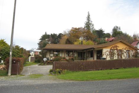 Photo of property in 10 Lismore Street, Lawrence, 9532