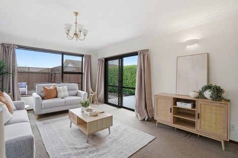 Photo of property in 2/119 Reynolds Avenue, Bishopdale, Christchurch, 8053