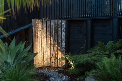 Photo of property in 23 Omahina Street, Raglan, 3225