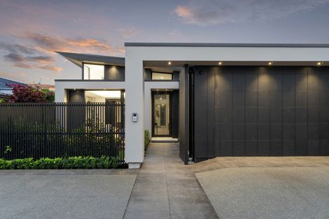 Photo of property in 32 Queens Avenue, Merivale, Christchurch, 8014