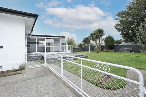 Photo of property in 52 Highfield Terrace, Newfield, Invercargill, 9812