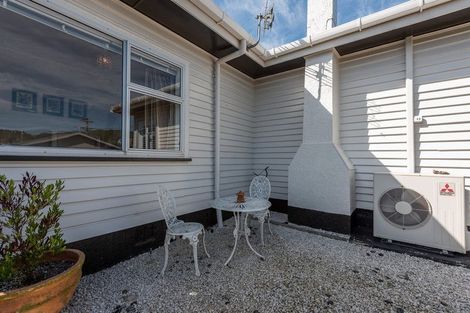 Photo of property in 10 Haumia Street, Johnsonville, Wellington, 6037