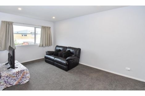 Photo of property in 37/11 Ray Small Drive, Papakura, 2110
