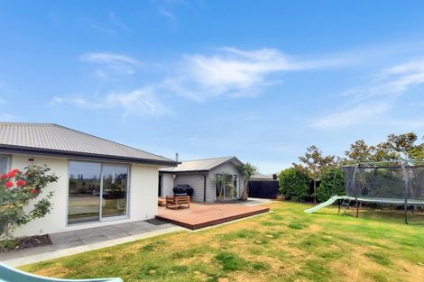 Photo of property in 40 Brockelbank Drive, Kaiapoi, 7630