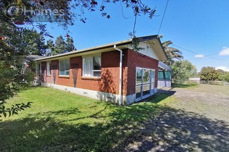 Photo of property in 6 Moontide Road, Kumeu, 0892