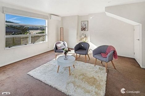 Photo of property in 10 Erlestoke Crescent, Churton Park, Wellington, 6037