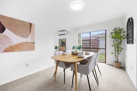 Photo of property in 2/126 Carruth Road, Papatoetoe, Auckland, 2025