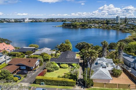 Photo of property in 310 Hurstmere Road, Takapuna, Auckland, 0622