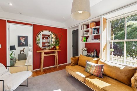 Photo of property in 39 Glenbervie Terrace, Thorndon, Wellington, 6011