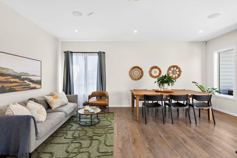 Photo of property in 4 Gemscott Crescent, Huapai, Kumeu, 0810