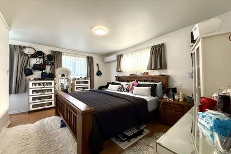Photo of property in 38 Larissa Avenue, Henderson, Auckland, 0610