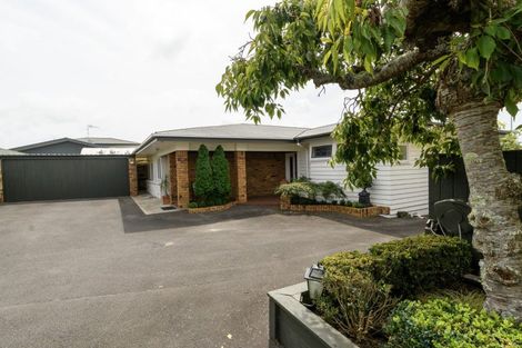 Photo of property in 440 Otumoetai Road, Otumoetai, Tauranga, 3110