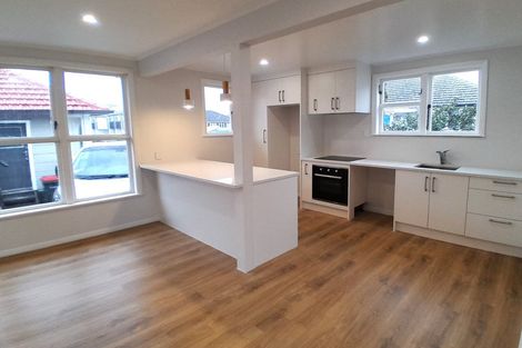 Photo of property in 72b Swaffield Road, Papatoetoe, Auckland, 2025