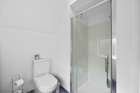 Photo of property in 2 Bengal Drive, Cashmere, Christchurch, 8022