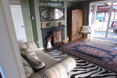 Photo of property in 2 Egmont Street, Patea, 4520