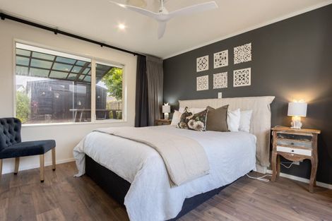 Photo of property in 196 Tutere Street, Waikanae Beach, Waikanae, 5036