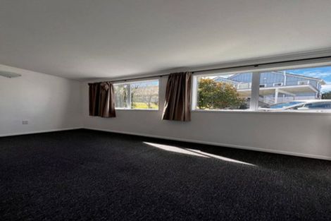 Photo of property in 808 East Coast Road, Oteha, Auckland, 0630