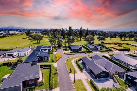 Photo of property in 12 Kotare Drive, Waiwhakaiho, New Plymouth, 4312