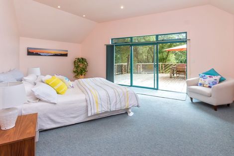 Photo of property in 60c Beach Road, Mellons Bay, Auckland, 2014