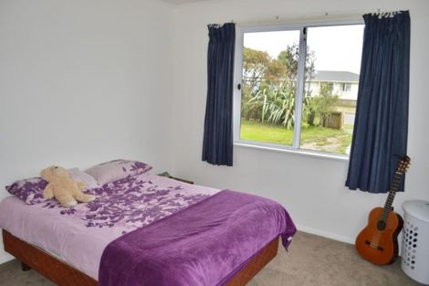 Photo of property in 7 Temuera Street, Otaki, 5512