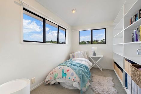Photo of property in 5 Wisteria Way, Mairangi Bay, Auckland, 0630