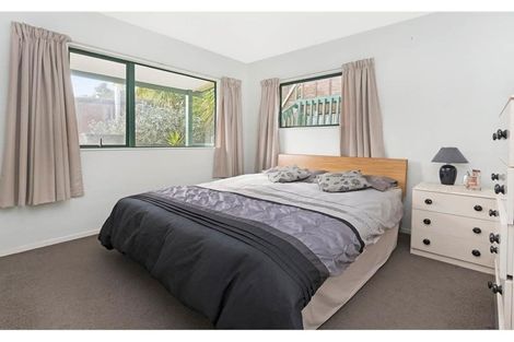 Photo of property in 29 Bert Wilson Place, Cockle Bay, Auckland, 2014