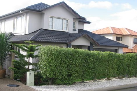 Photo of property in 71 Wayne Francis Drive, Flat Bush, Auckland, 2016