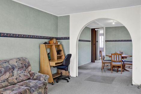 Photo of property in 40 High Street East, Waitara, 4320