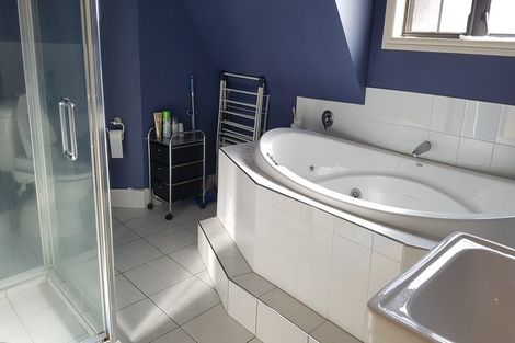 Photo of property in 12a Wicklam Lane, Greenhithe, Auckland, 0632