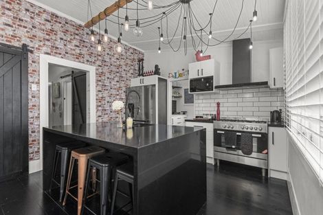 Photo of property in 11 Poole Street, Feilding, 4702