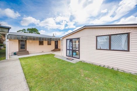 Photo of property in 18 Park Road, West End, Palmerston North, 4412