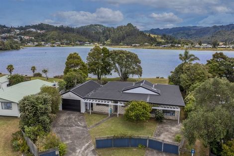 Photo of property in 10 Marquet Place, Tairua, 3508