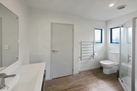 Photo of property in 55a Larnoch Road, Henderson, Auckland, 0610