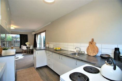 Photo of property in 2/9 Somme Street, St Albans, Christchurch, 8014