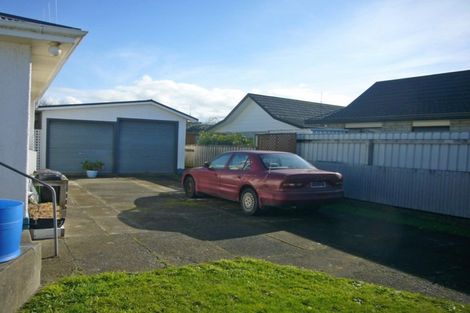 Photo of property in 16 George Street, Dannevirke, 4930