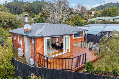 Photo of property in 12 Forest Road, Pinehaven, Upper Hutt, 5019