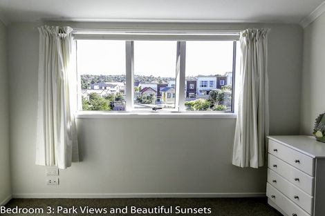 Photo of property in 11 Boardwalk Rise, Long Bay, Auckland, 0630