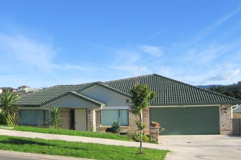 Photo of property in 13 Fleetwood Drive, Henderson, Auckland, 0612