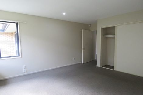 Photo of property in 6 Sheraton Place, Redwood, Christchurch, 8051