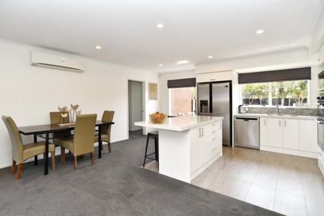 Photo of property in 4 Rue De La Mare, Parklands, Christchurch, 8083