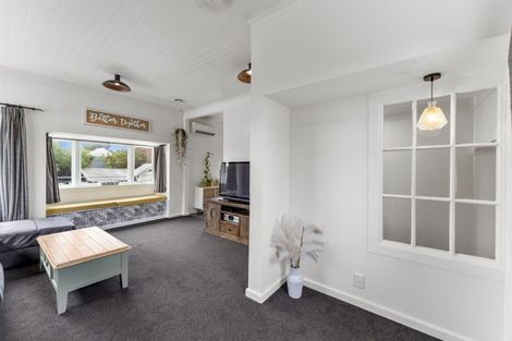 Photo of property in 67 Pine Avenue, New Brighton, Christchurch, 8061