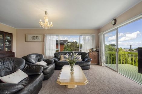 Photo of property in 21 Parr Terrace, Castor Bay, Auckland, 0620