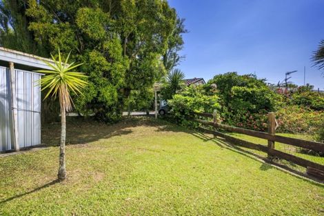Photo of property in 1/14 Kapiti Place, Sunnynook, Auckland, 0620