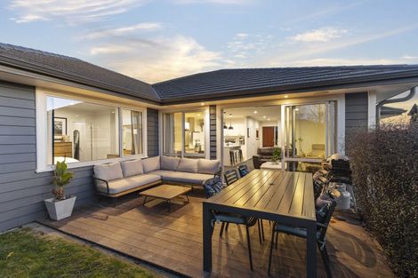 Photo of property in 14 Greenwich Street, Halswell, Christchurch, 8025