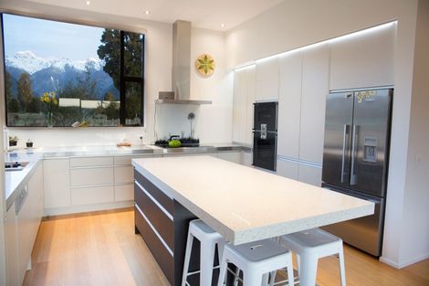 Photo of property in 7 Williams Drive, Fox Glacier, 7886