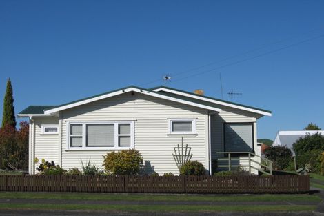 Photo of property in 46 Hakanoa Street, Huntly, 3700