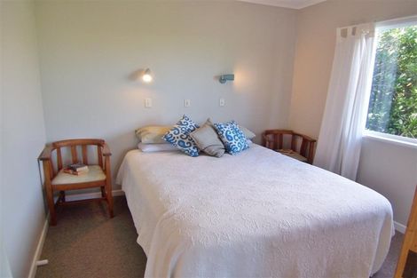 Photo of property in 1 Groves Road, Raumati Beach, Paraparaumu, 5032