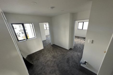 Photo of property in 4 Nagra Lane, Papakura, 2110