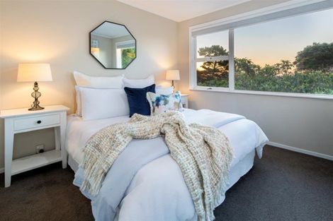 Photo of property in 206 Upper Harbour Drive, Greenhithe, Auckland, 0632