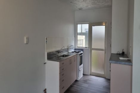 Photo of property in 2/181 Marine Parade, Mount Maunganui, 3116